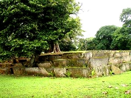 Terraced Tombs